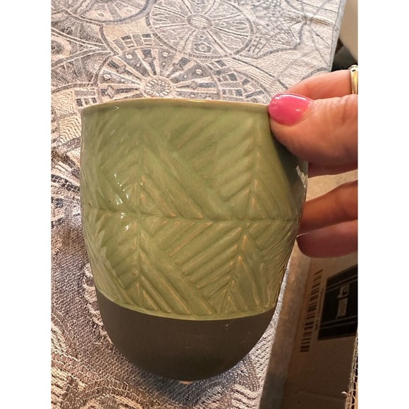 Beautiful glazed ceramic planter - Picture 5 of 7